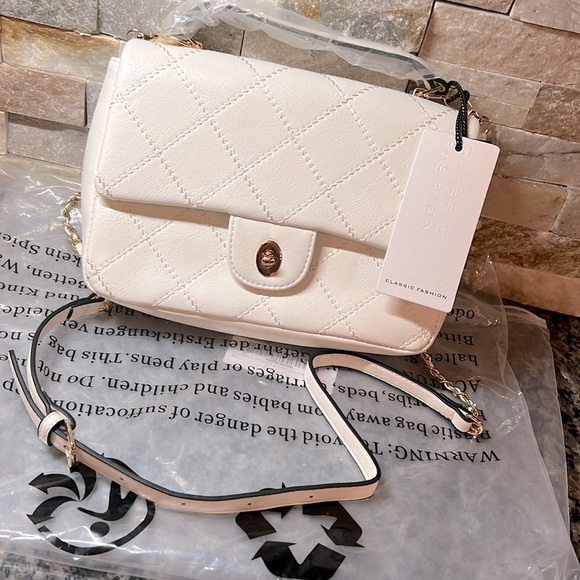 classic Fashion Handbags - Classic Fashion white bag NWT